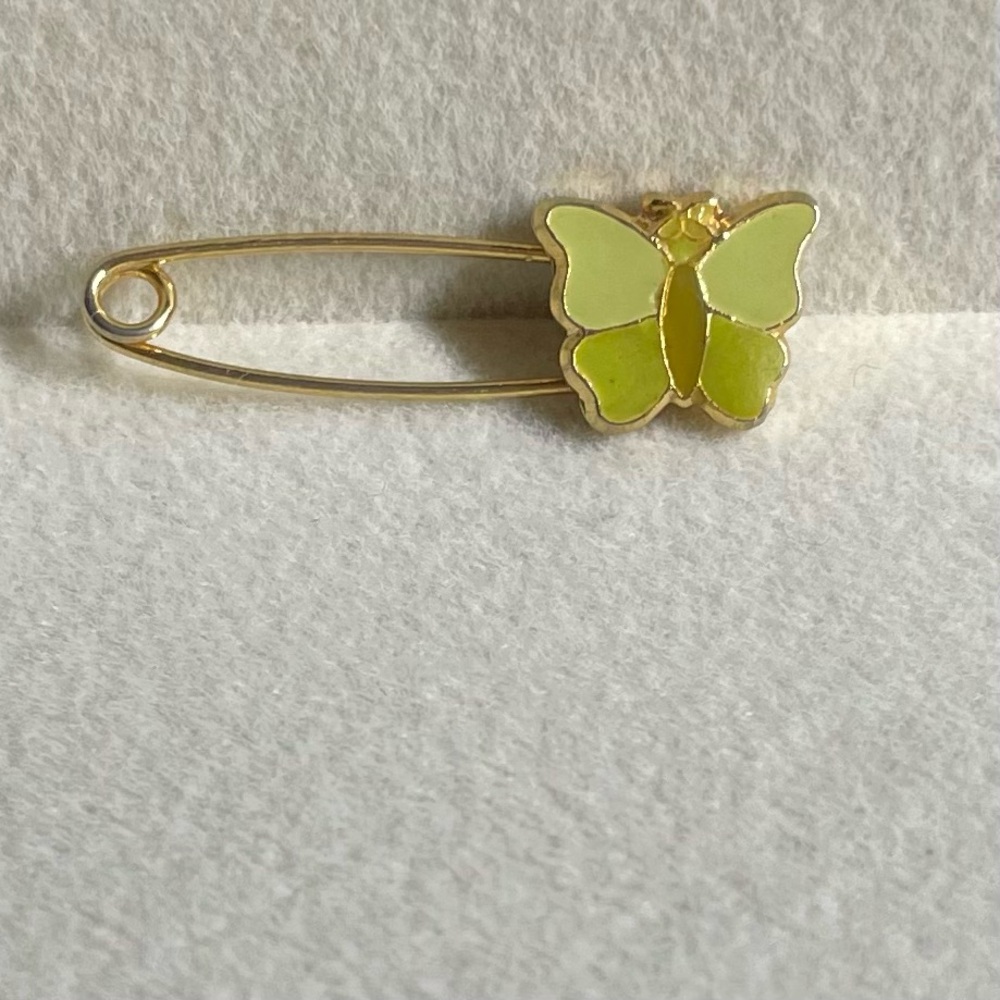 ⭐️FWP Charming Butterfly Safety Pin Brooch